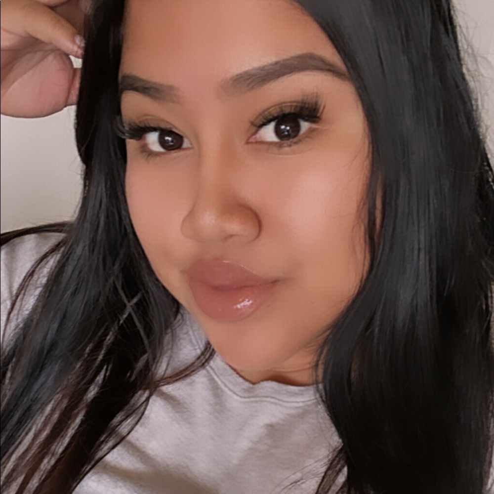 Meet your Posher, Linda